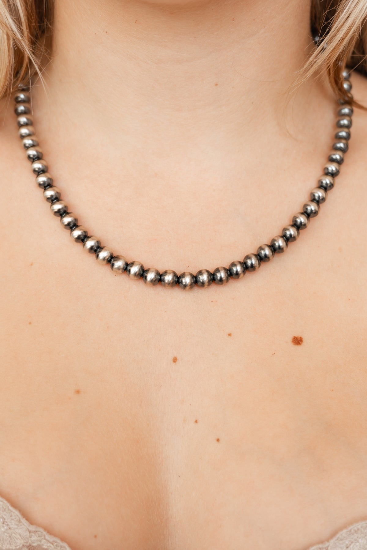 Navajo Pearl 18&quot; Beaded Necklace