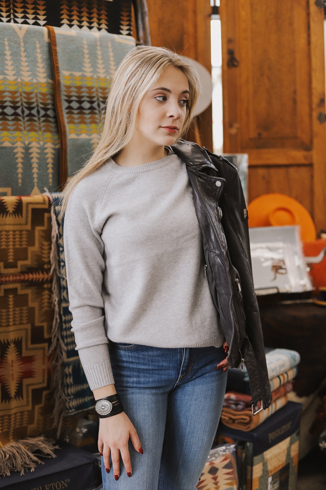 Leslie Pullover