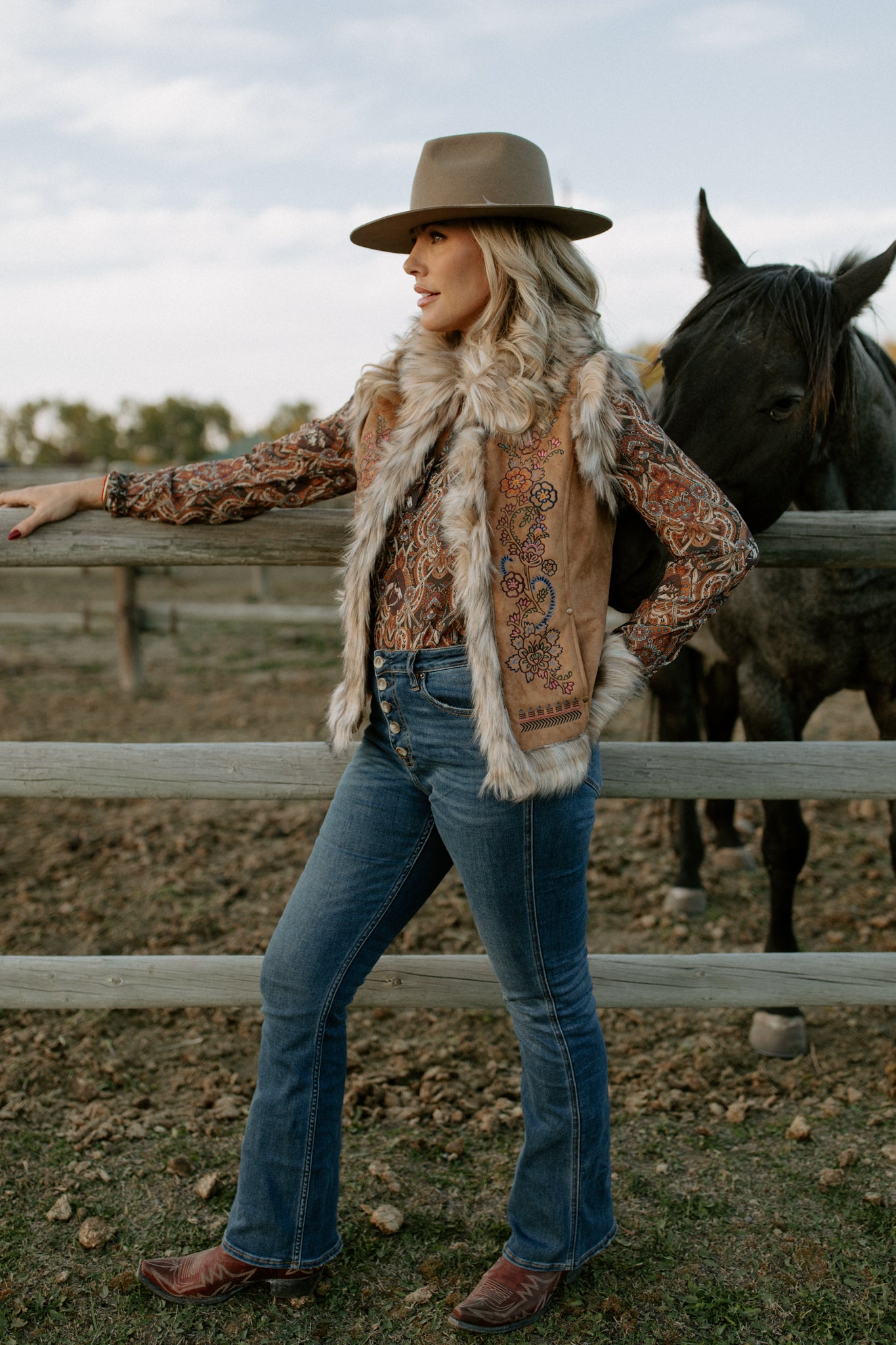 Gold Acid Wash Cowhide Bronc Halter Western Horse Tack 