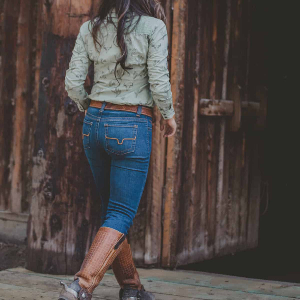 
                  
                    betty174
                  
                