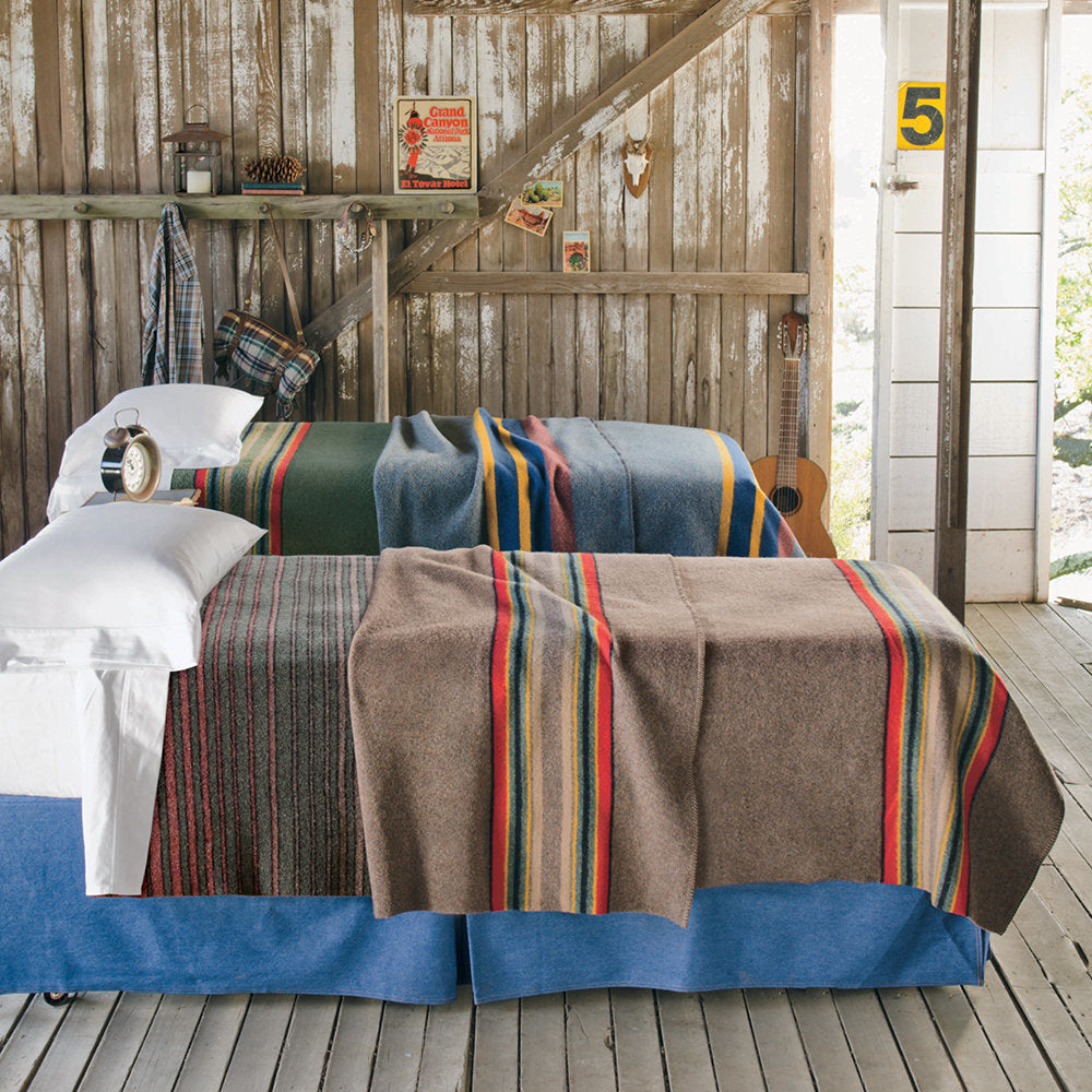 Pendleton Yakima Camp Blanket - Cody and Sioux